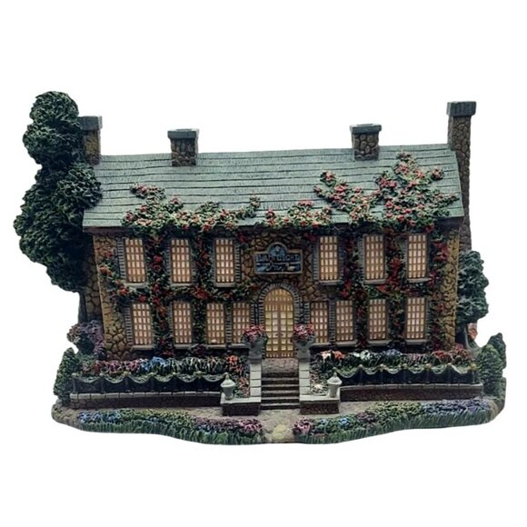SOLD Thomas Kinkade Hawthorne Village Lamplight Inn Sculpture #79986 Christmas - Picture 1 of 10